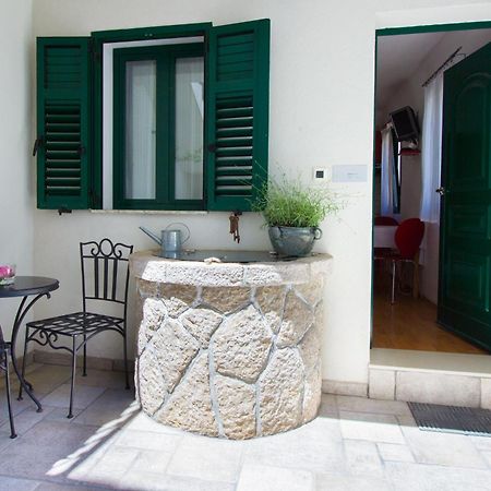 Apartments Petrinic Crnogaj Baška Zewnętrze zdjęcie