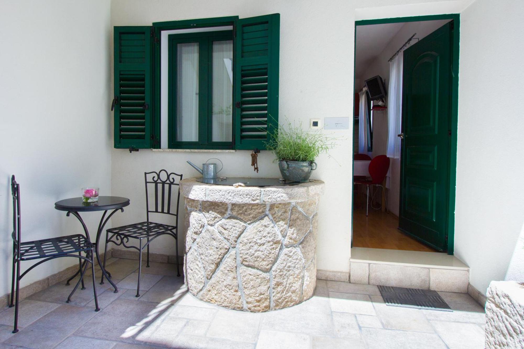 Apartments Petrinic Crnogaj Baška Zewnętrze zdjęcie