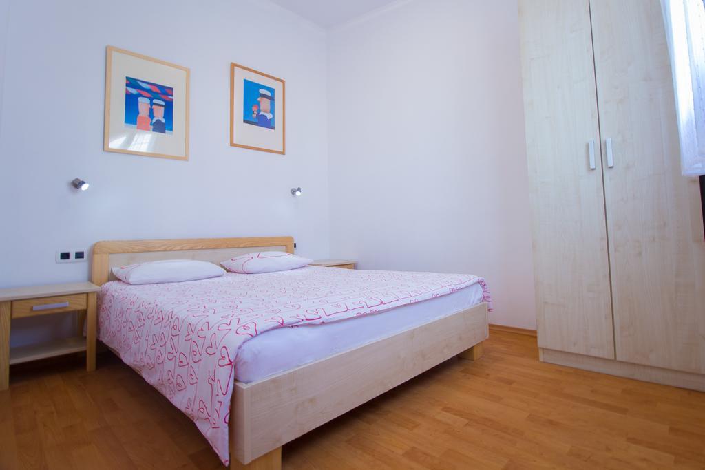 Apartments Petrinic Crnogaj Baška Zewnętrze zdjęcie